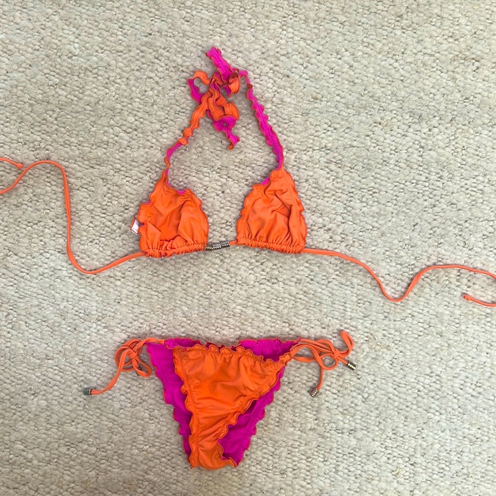 Reversible Heidi Klein orange & hot pink bikini. Top size 2 bottom size 1